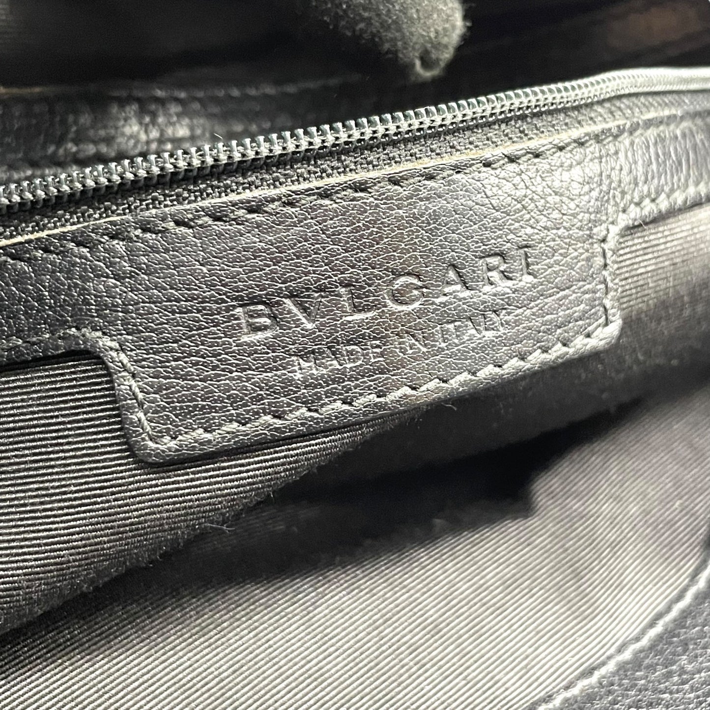 BVLGARI ブルガリ コレツィオーネ トートバッグ ワンショルダー ロゴ PVC レザー グレー 黒 ブラック ゴールド金具 肩掛け可 メンズ レディース U15