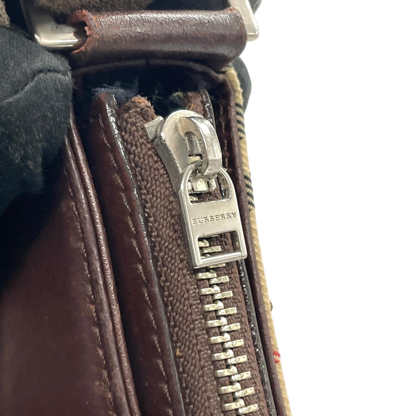 BURBERRY バーバリー ノバチェック ショルダーバッグ キャンバス レザー ベージュ 茶 ブラウン シルバー金具 ロゴプレート チェック柄 斜め掛け 肩掛け レディース C6