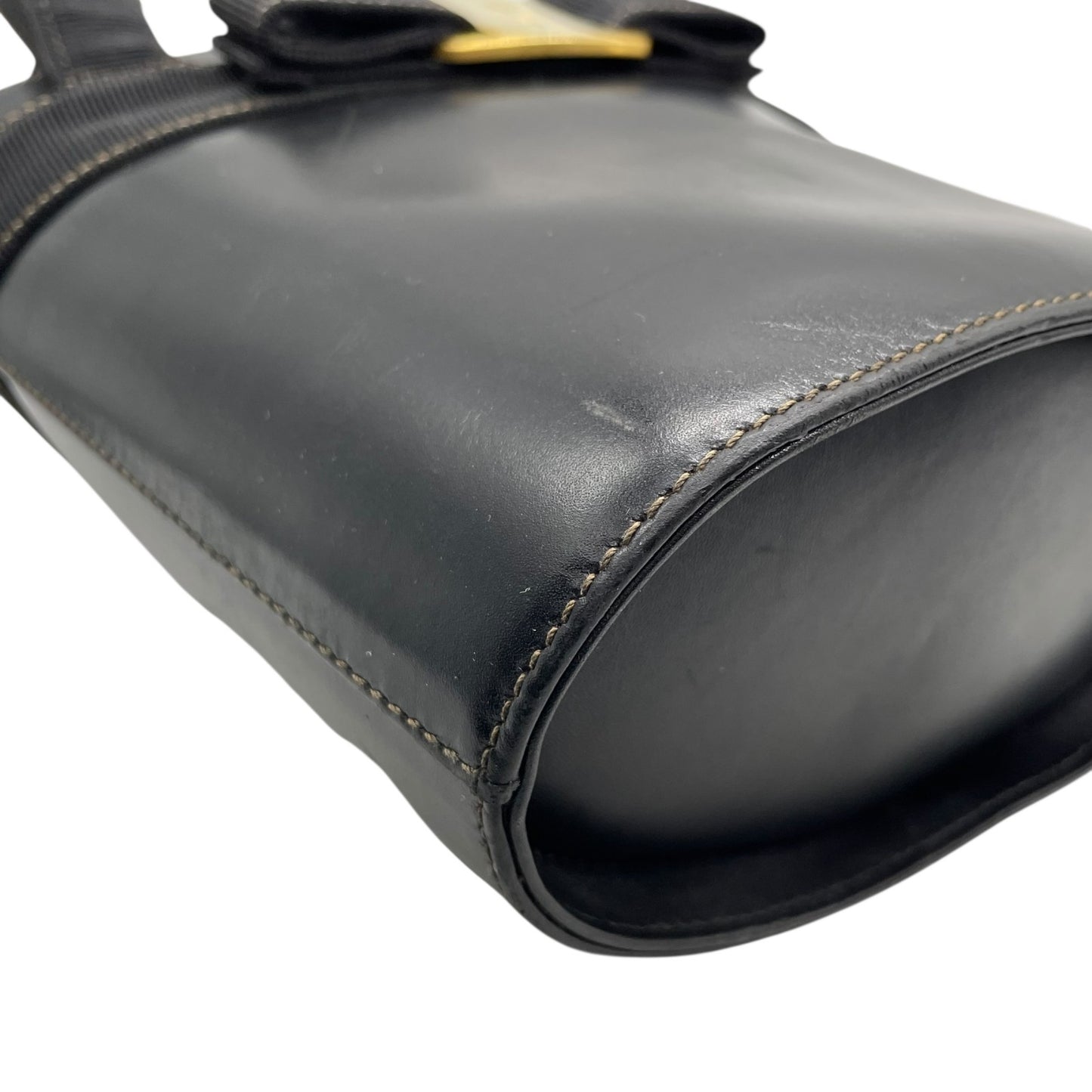 Salvatore Ferragamo サルヴァトーレ フェラガモ BA216161 ハンドバッグ ヴァラリボン 黒 ブラック レザー ゴールド金具 バケツ型 ヴィンテージ レディース B4