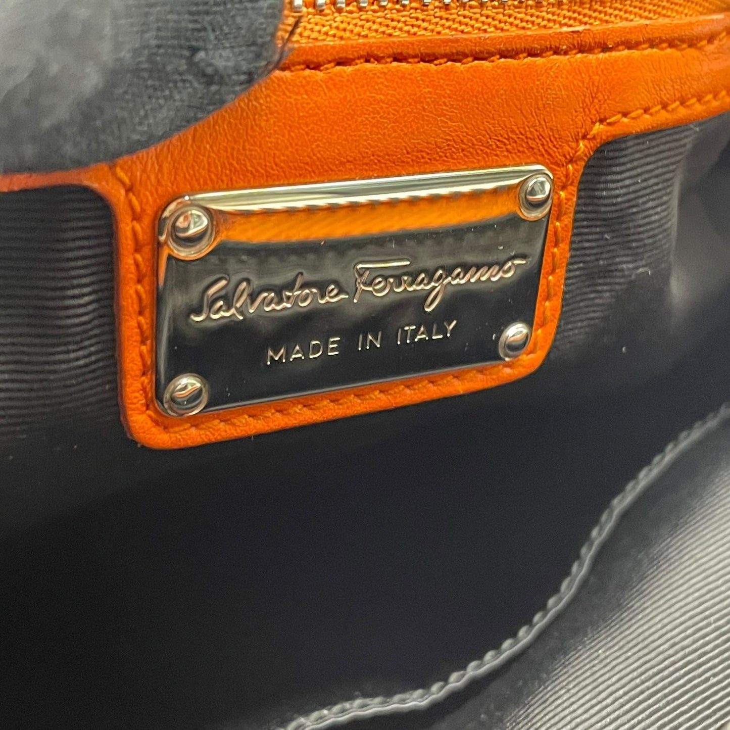 美品 Salvatore Ferragamo フェラガモ ヴァラリボン ハンドバッグ オレンジ レザー シルバー金具 レディース ヴィンテージ A