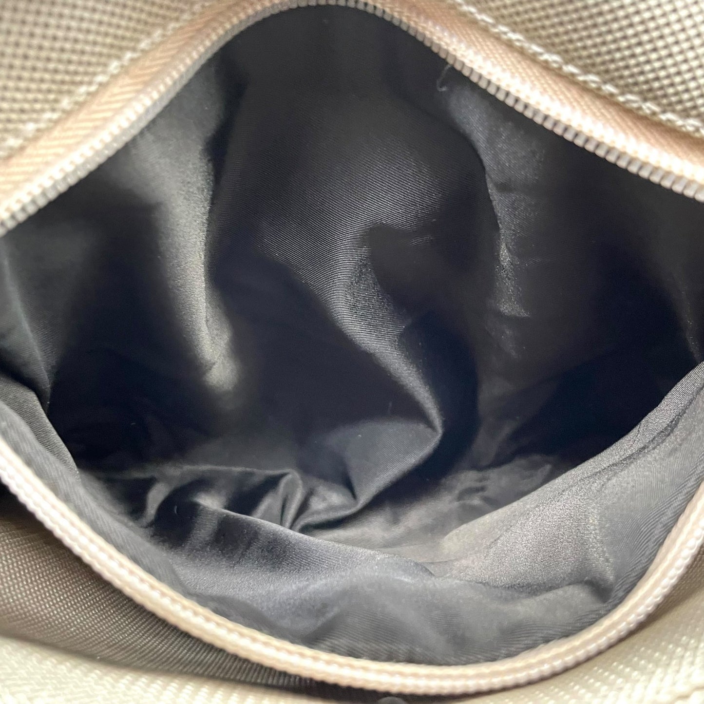 美品 PRADA プラダ ハンドバッグ ポーチ付き B10397 ベージュ レザー シルバー金具 ロゴ型押し 手提げ レディース ギャランティカード付き B4 00s archive