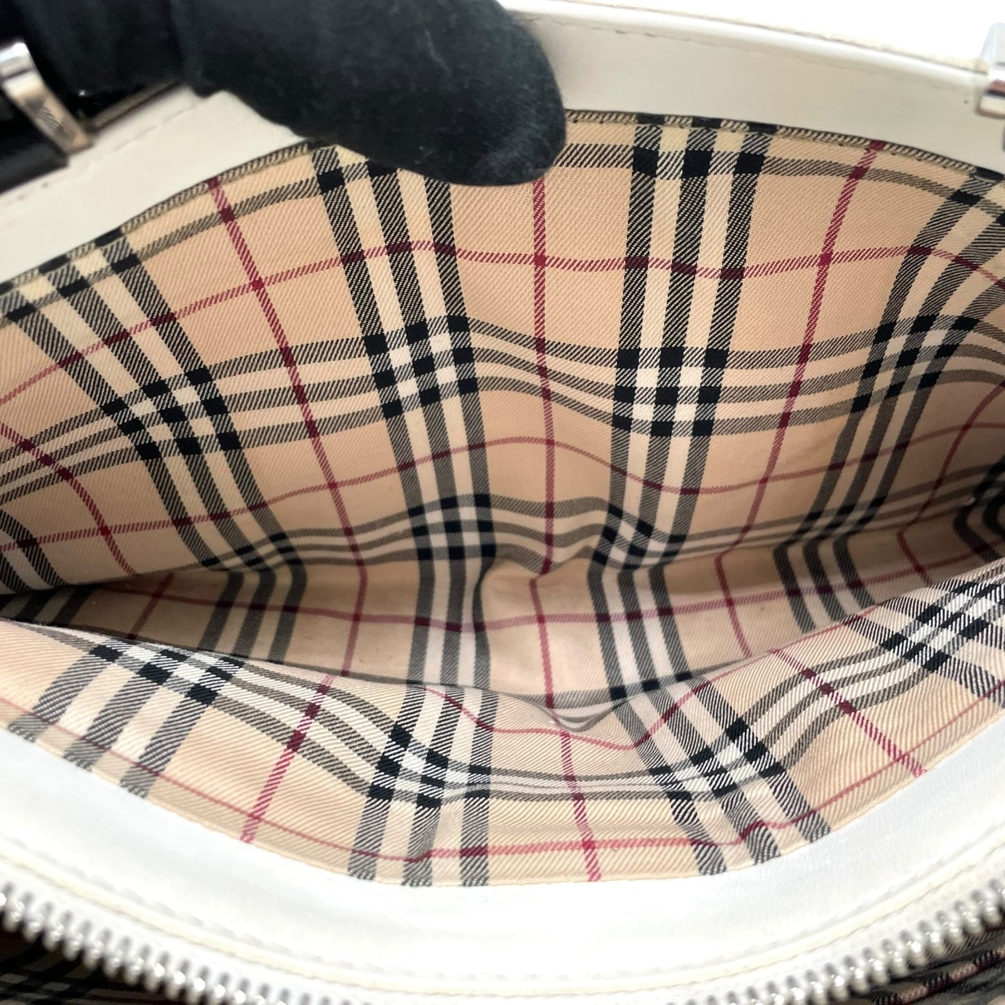 BURBERRY バーバリー ハンドバッグ 白 ホワイト 黒 ブラック レザー シルバー金具 ロゴ 横長 Y2K ノバチェック レディース C2