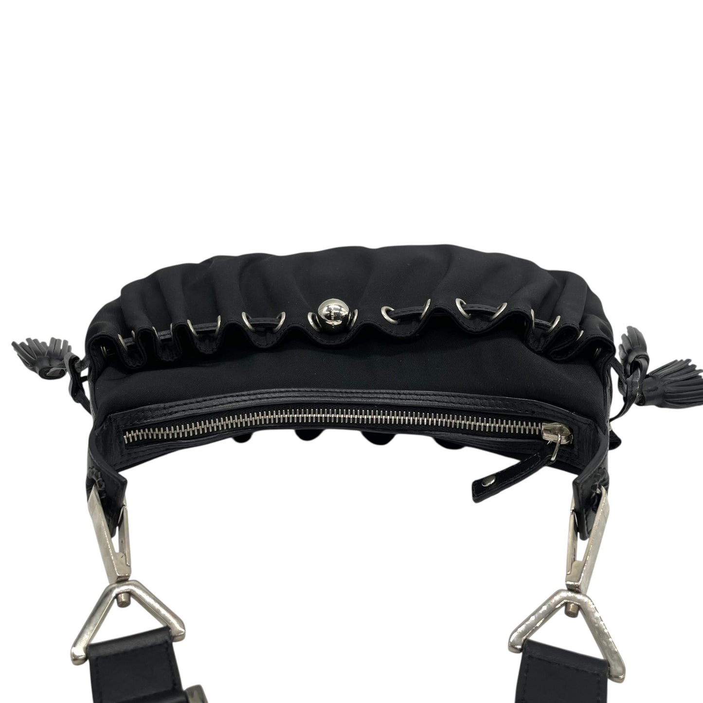 美品 ジバンシー ジバンシィ GIVENCHY ブラック 黒 ワンショルダー ショルダーバッグ ナイロン×レザー タッセル付き シルバー金具 高級 ハンドバッグ レディース K11