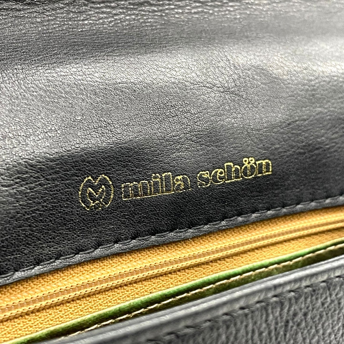 Mila Schn ミラショーン チェーンショルダーバッグ レザー 黒 ブラック 型押しロゴ ヴィンテージ U8