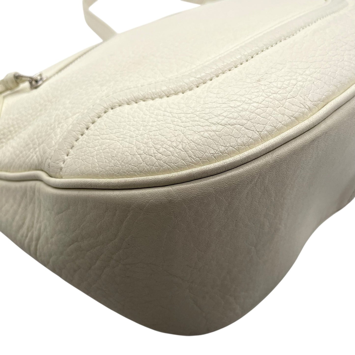 ウンガロ UNGARO レザー ショルダーバッグ ホーボーバッグ 白 ホワイト シルバー金具 レディース S94