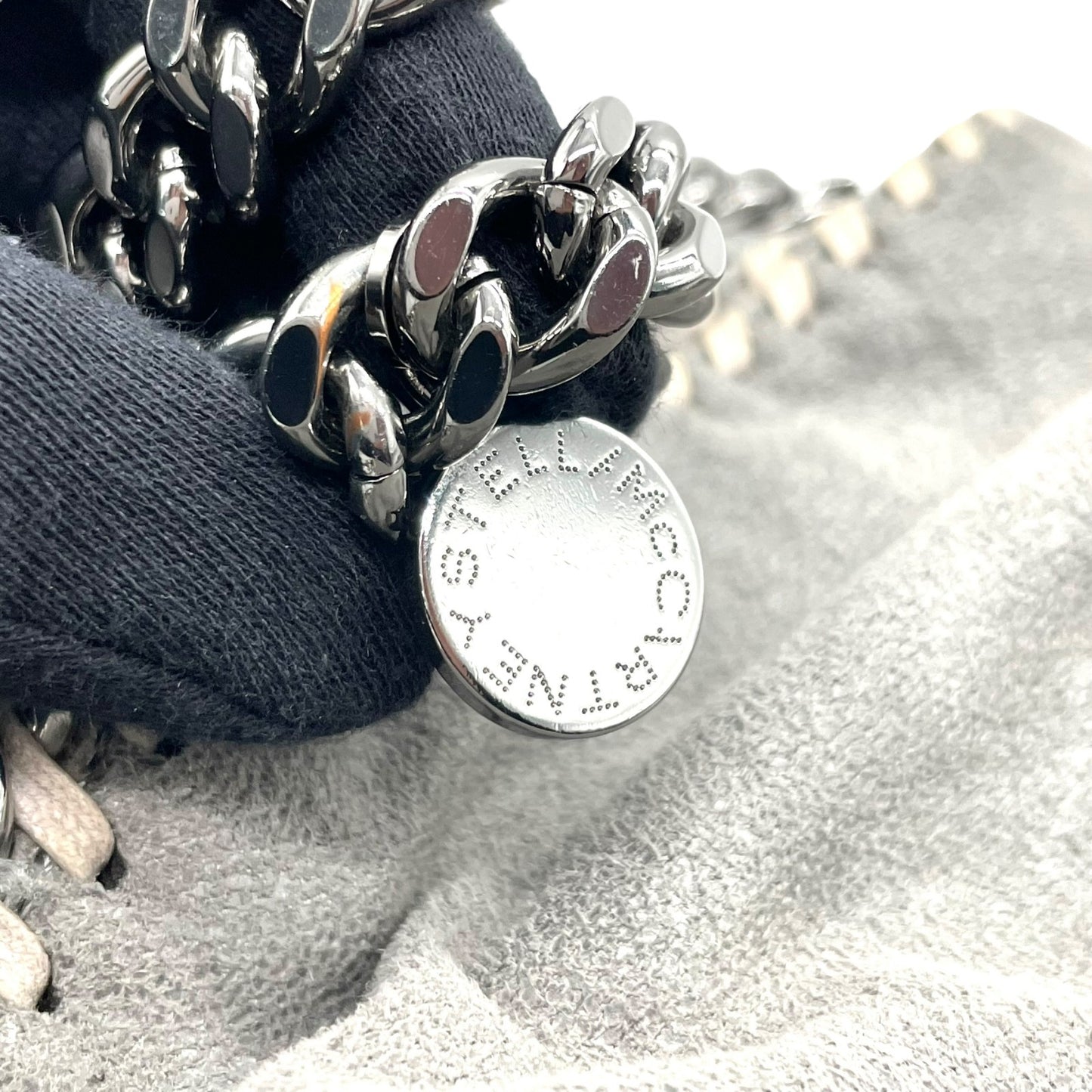 美品 ステラマッカートニー STELLA McCARTNEY ファラベラ 2way ハンドバッグ ショルダーバッグ グレー チェーンショルダー 斜め掛け可 シルバー金具 レディース K10