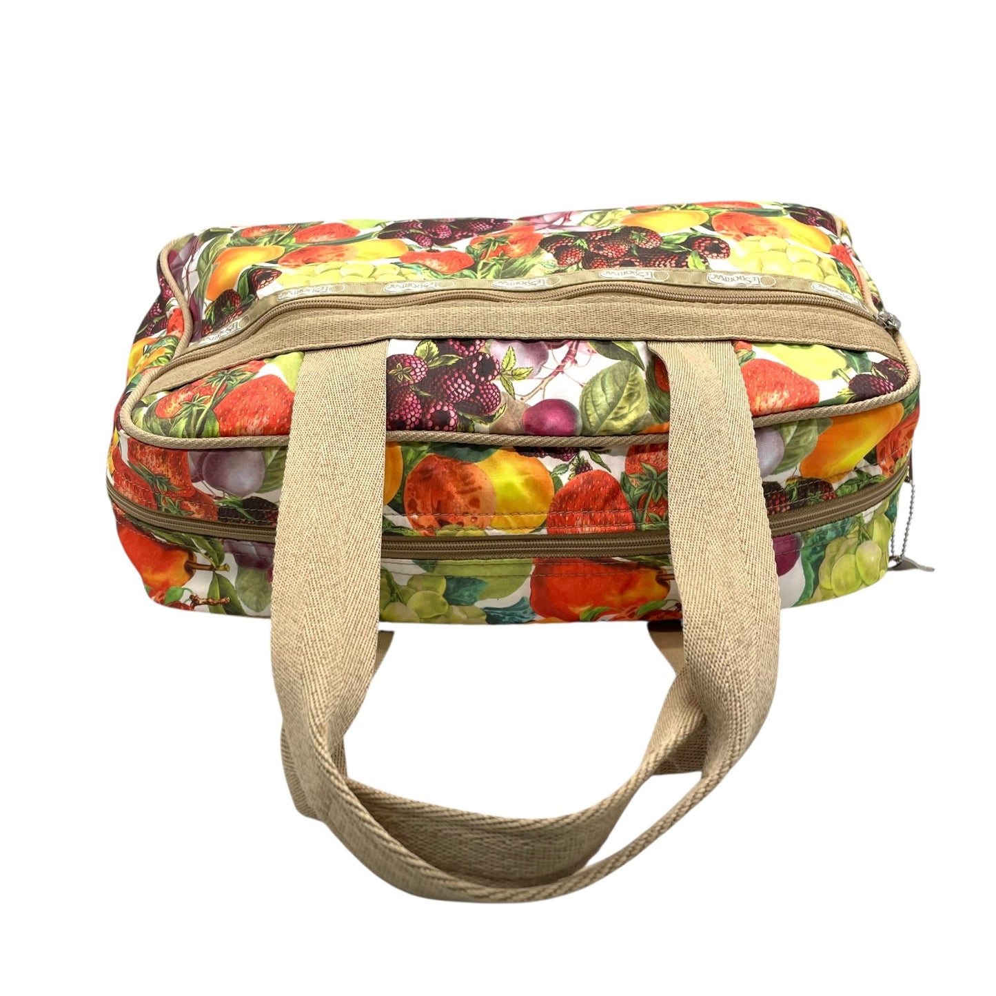 未使用級 LeSportsac レスポートサック ボストンバッグ ナイロン マルチカラー ベージュ 果物 フルーツ柄 総柄 シルバー金具 ロゴ 肩掛け可 レディース S91