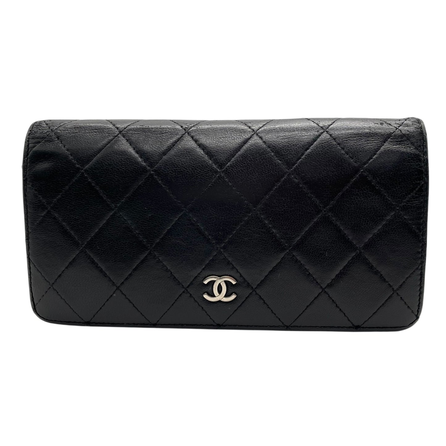 CHANEL シャネル 二つ折り 長財布 マトラッセ 黒 ブラック 茶 ブラウン レザー キャビアスキン ココマーク シルバー金具 レディース W4