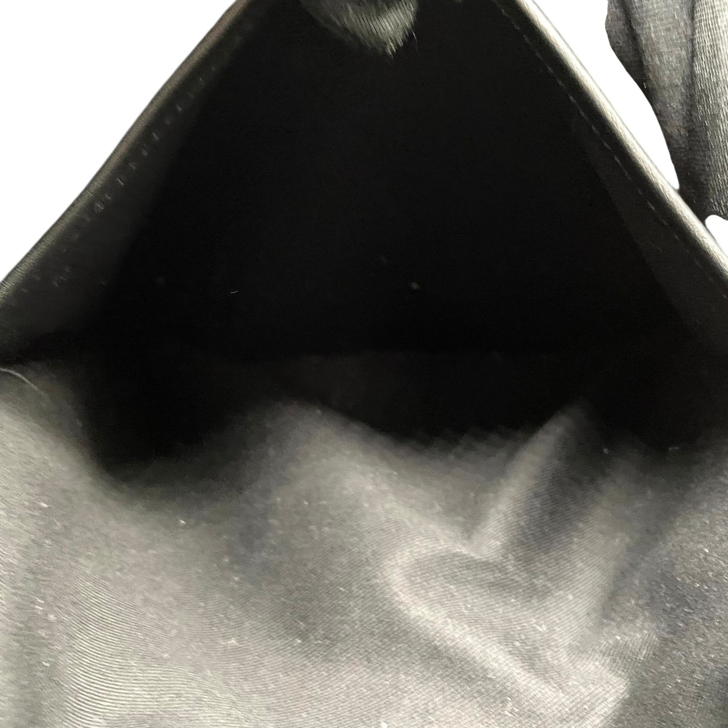 極美品 MCM エムシーエム バックパック リュック モノグラム ヴィセトス エンブレム刺繍 スタッズ付き レザー×ベルベット ブラック 黒 A