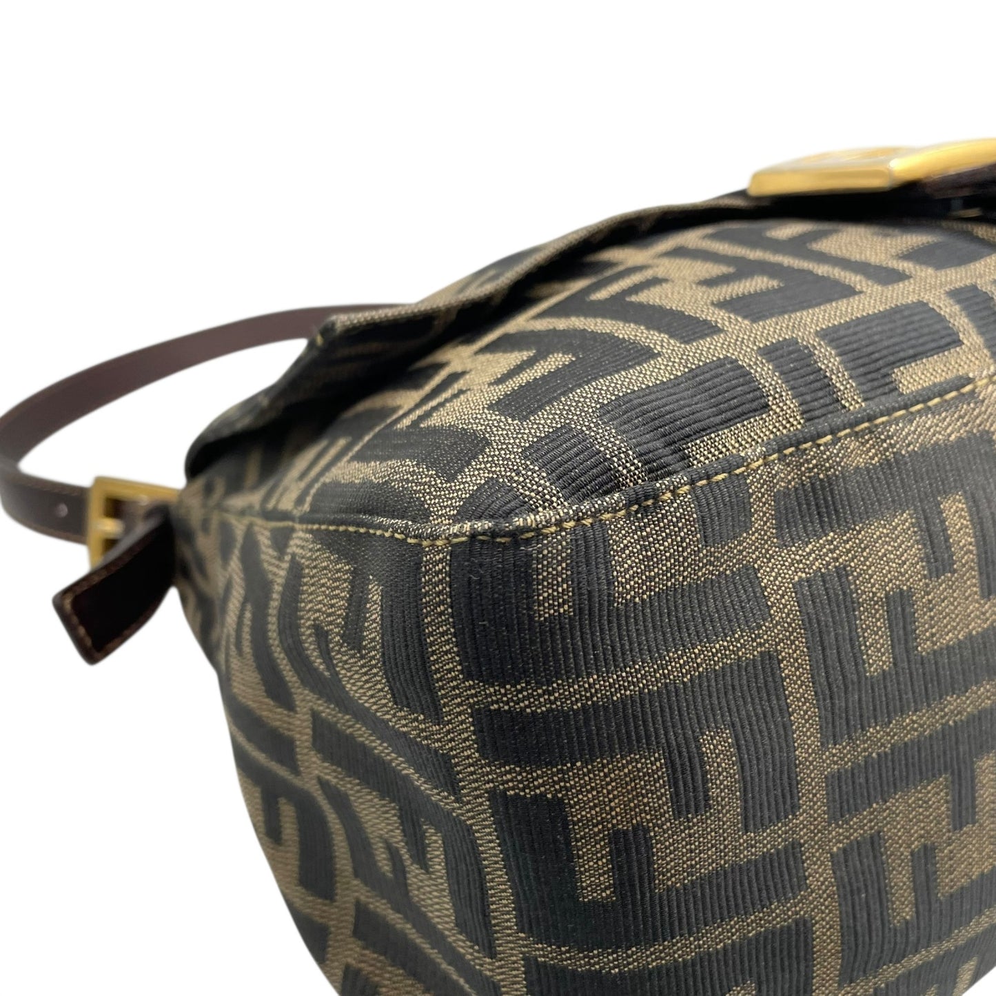 美品 フェンディ FENDI マンマバケット ショルダーバッグ ズッカ柄 ブラウン 茶色 キャンバス×レザー FFロゴ金具 金金具 ビンテージ レディース C7