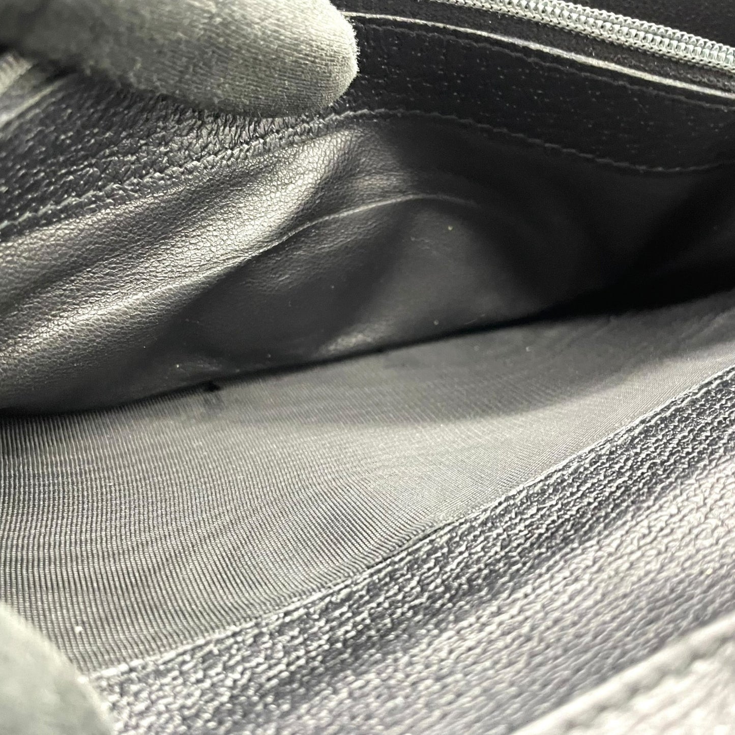 グッチ GUCCI 二つ折り 長財布 GGキャンバス 黒 ブラック キャンバス レザー ゴールド金具 GG柄 メンズ レディース M5