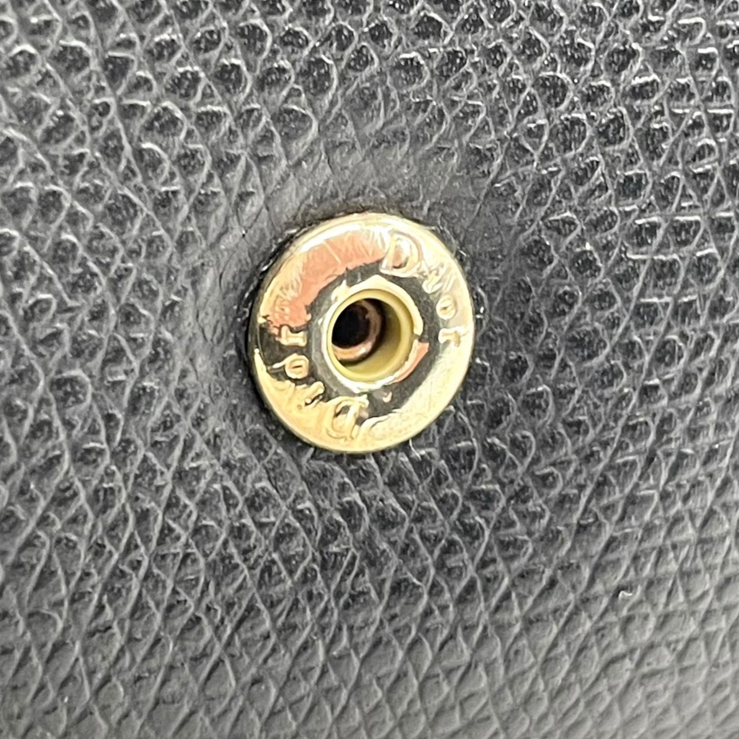 【美品】Christian Dior クリスチャンディオール モンテーニュ ロータス 三つ折り財布 コンパクトウォレット ブラック レザー CDロゴ ゴールド金具 レディース W3