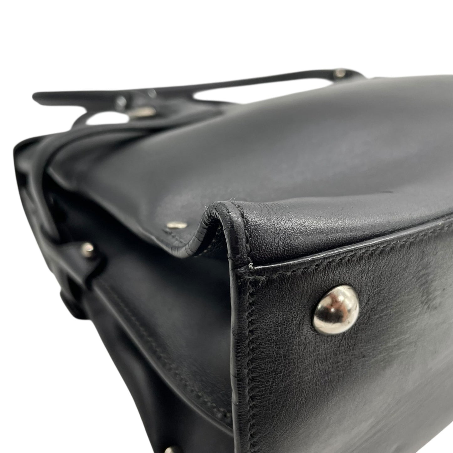 極美品 Salvatore Ferragamo フェラガモ ガンチーニ ハンドバッグ ワンショルダー 黒 ブラック レザー シルバー金具 DY-21 肩掛け可 メンズ レディース E