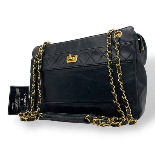 Authentic CHANEL Matelasse Chain Shoulder Bag Black Leather Turn Lock 2.55 Vintage
