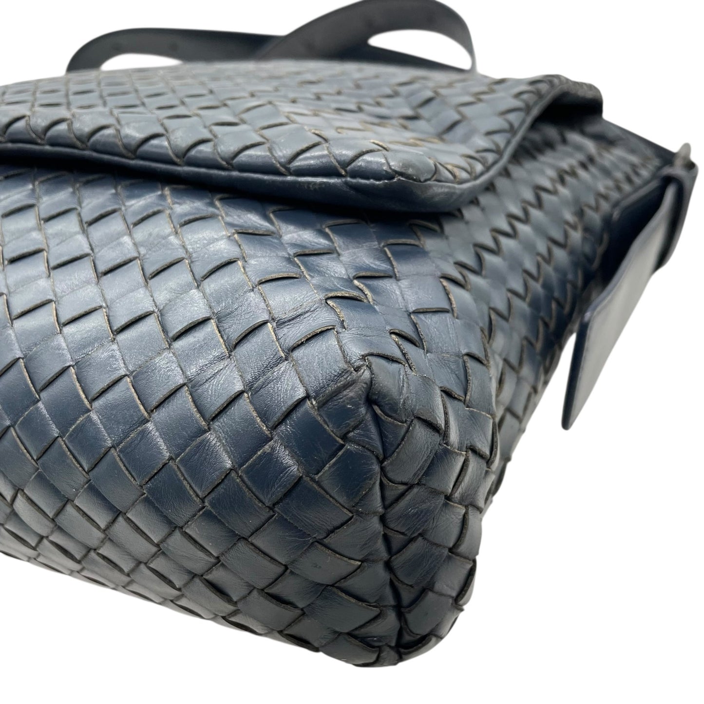Authentic BOTTEGA VENETA Intrecciato Leather Shoulder Messenger Bag Navy Unisex