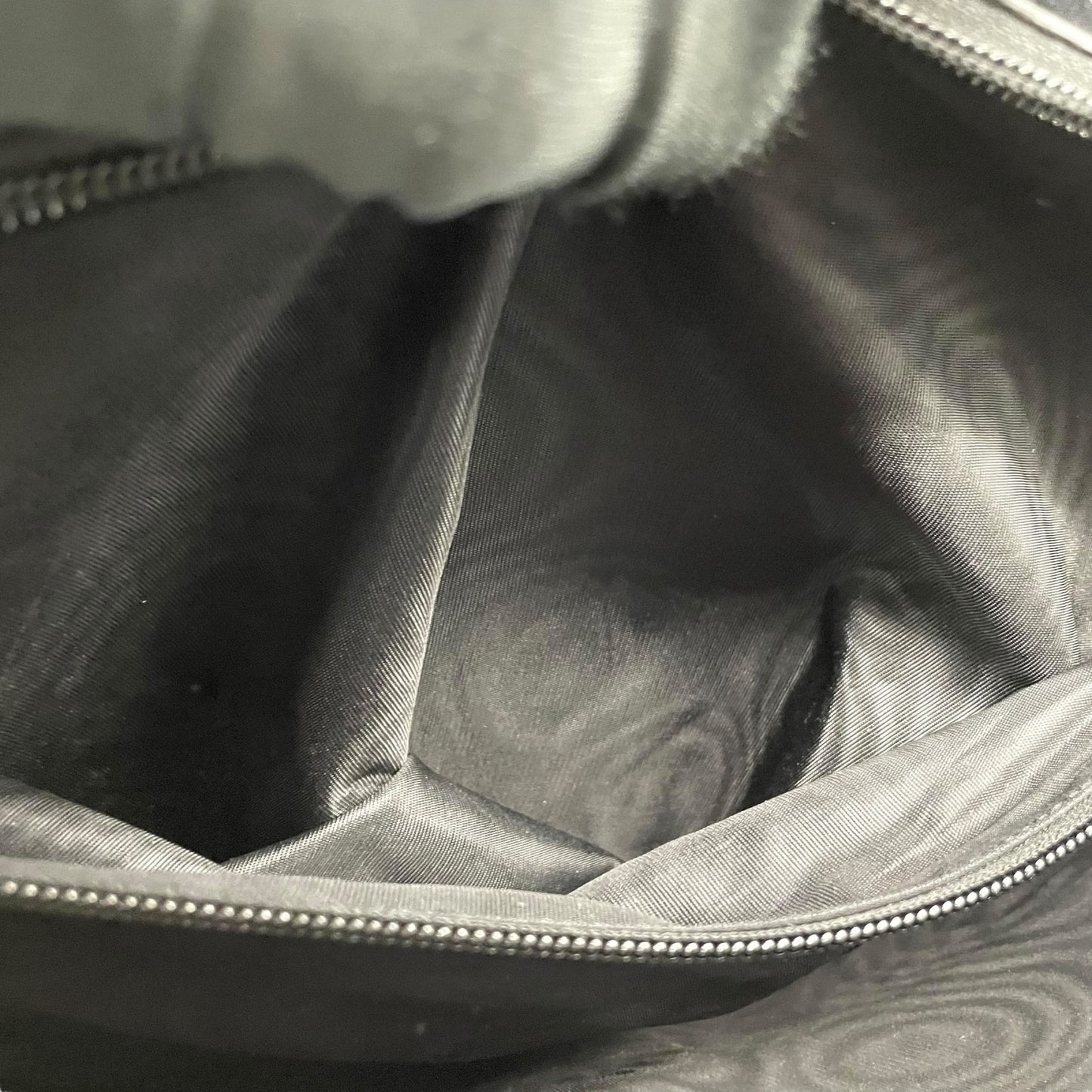 Salvatore Ferragamo サルヴァトーレフェラガモ 2WAY ビジネスバッグ ショルダーバッグ ブリーフケース ダレスバッグ 黒 ブラック レザー シルバー金具 フラップ開閉 斜め掛け可 A4収納可 メンズ E