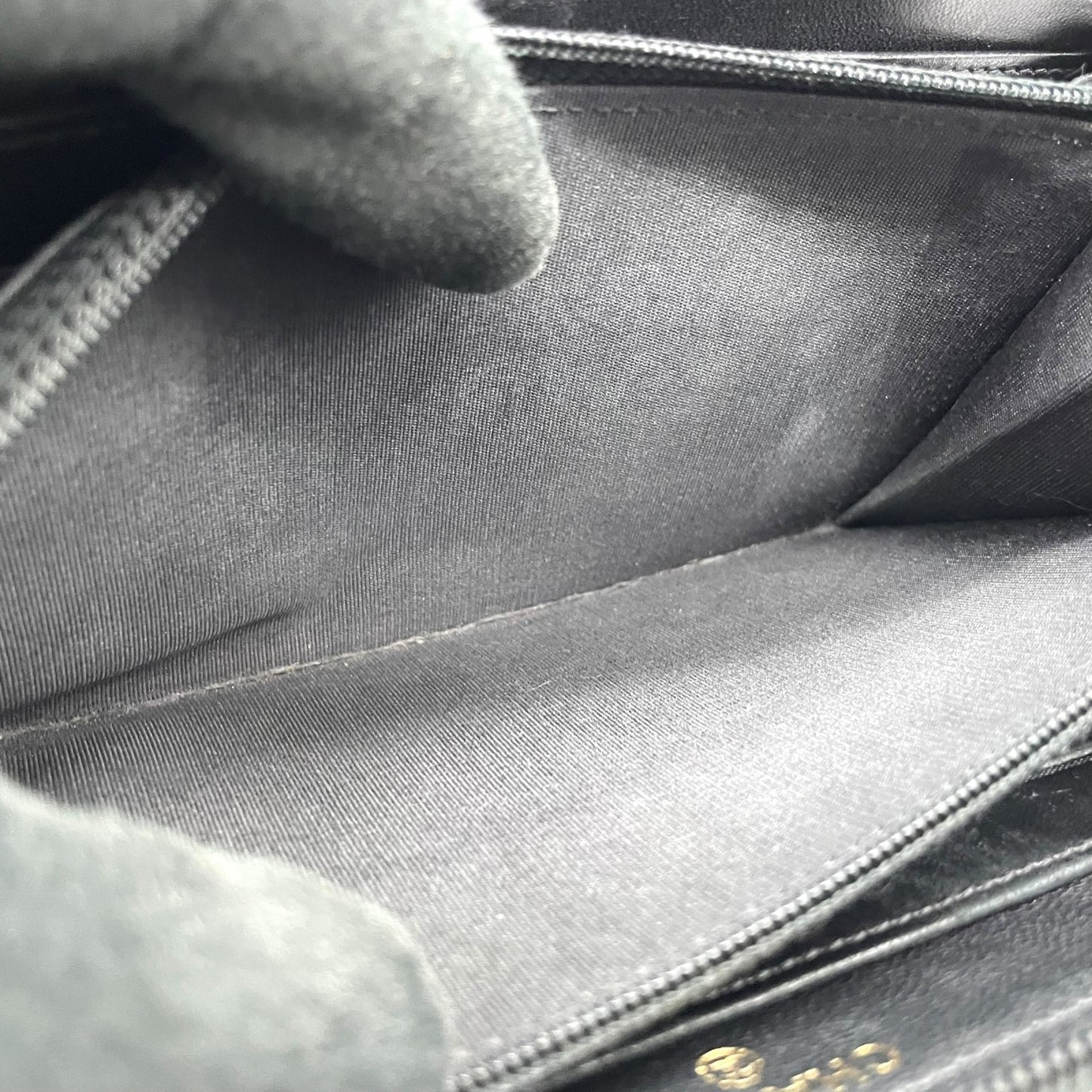 美品 シャネル CHANEL ボーイシャネル ラウンドファスナー 長財布 ブラック 黒 レザー 金 ゴールド金具 キルティング ココマーク W6