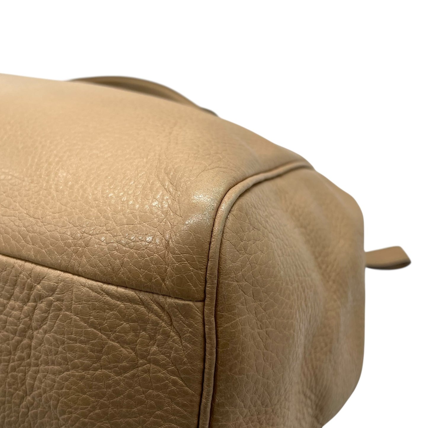 COACH コーチ トートバッグ ハンドバッグ ベージュ レザー ゴールド金具 肩掛け可 ホースロゴ ロゴチャーム ファスナー開閉 レディース E10