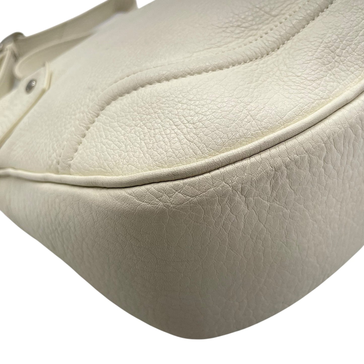 ウンガロ UNGARO レザー ショルダーバッグ ホーボーバッグ 白 ホワイト シルバー金具 レディース S94