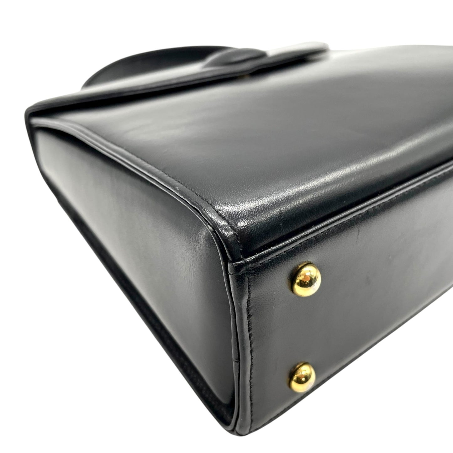 美品 ジバンシィ GIVENCHY ハンドバッグ レザー 黒 ブラック 金金具 ゴールド金具 フォーマル ヴィンテージ ロゴボタン フォーマル A8