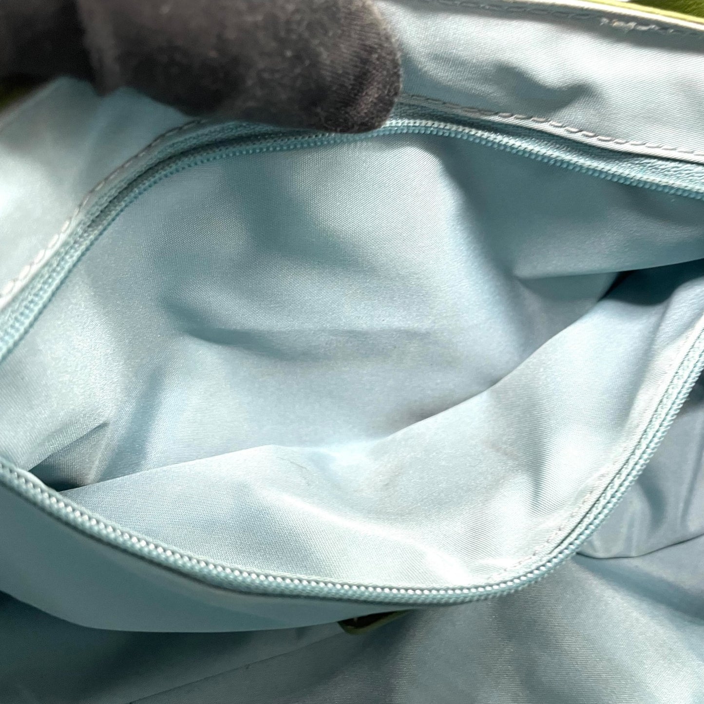 コールハーン COLE HAAN ハンドバッグ ロングハンドル レザー グリーン 緑 若草色 シルバー金具 バゲット型 スリムデザイン T3