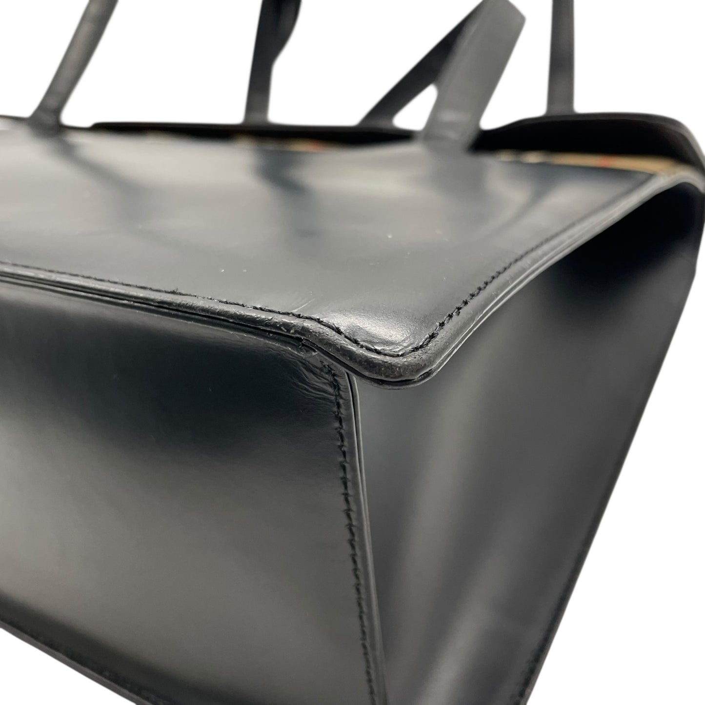 Authentic BURBERRY Black Nova Check Shadow Horse Leather Handbag Shoulder Bag Silver Hardware Women's Flap Closure