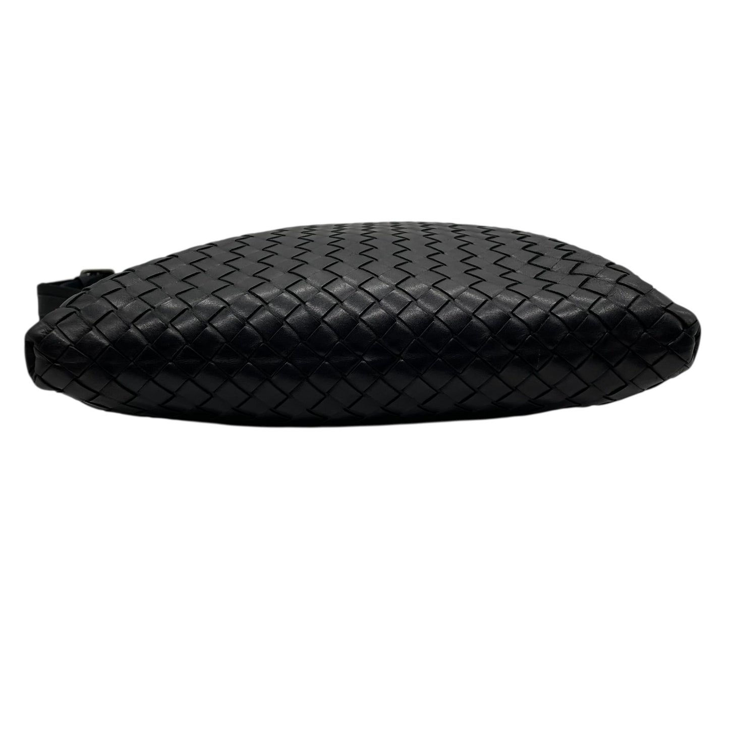 美品 BOTTEGA VENETA ボッテガヴェネタ イントレチャート ショルダーバッグ 276356 レザー 本革 ブラック 黒 ブラック金具 斜め掛け可 サコッシュ メンズ レディース K3