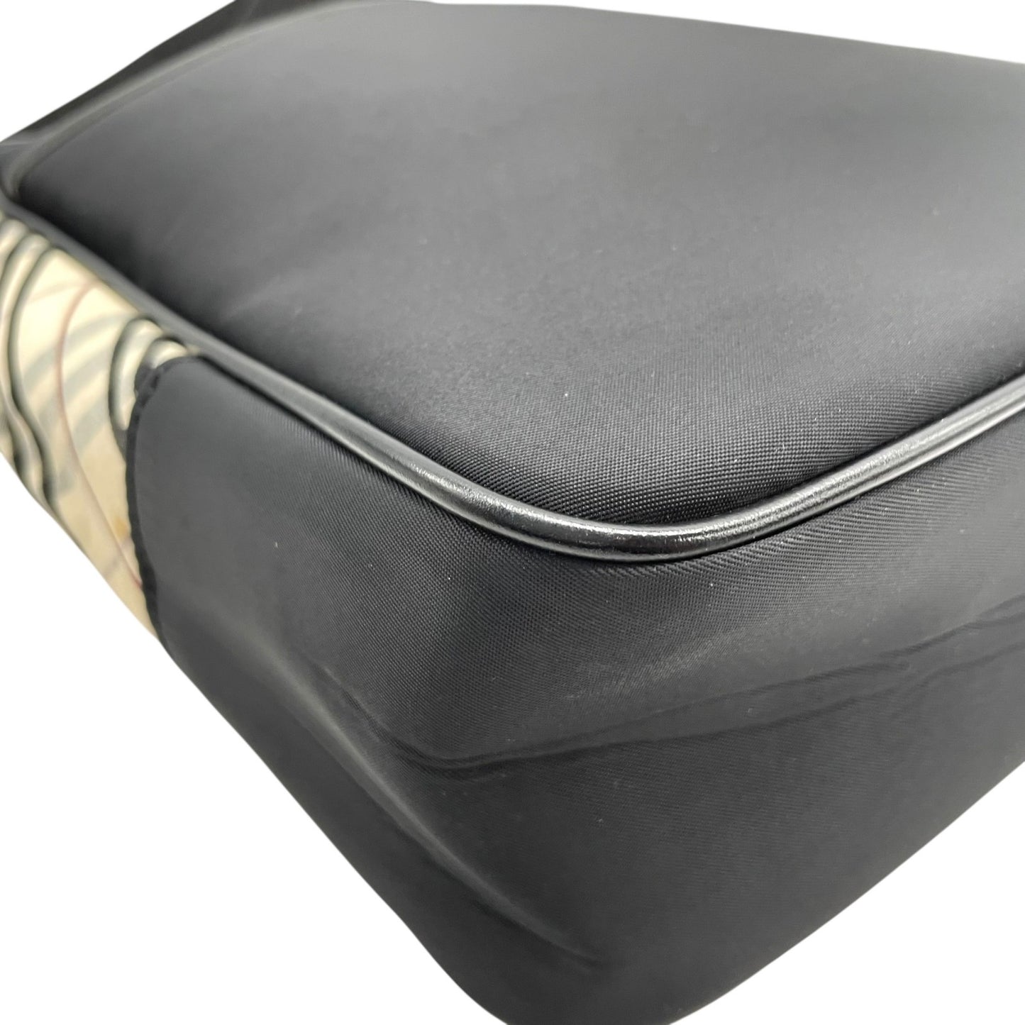 美品 BURBERRY BLACK LABEL バーバリー ショルダーバッグ ナイロン レザー ノバチェック ベージュ 黒 ブラック シルバー金具 斜め掛け メンズ レディース K11