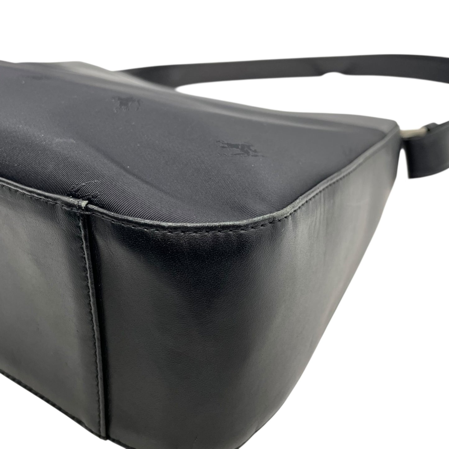 美品 BURBERRY バーバリー ショルダーバッグ ワンショルダー ハンドバッグ 黒 ブラック ナイロン レザー シルバー金具 シャドーホース エクエストリアン・ナイト 肩掛け レディース D4