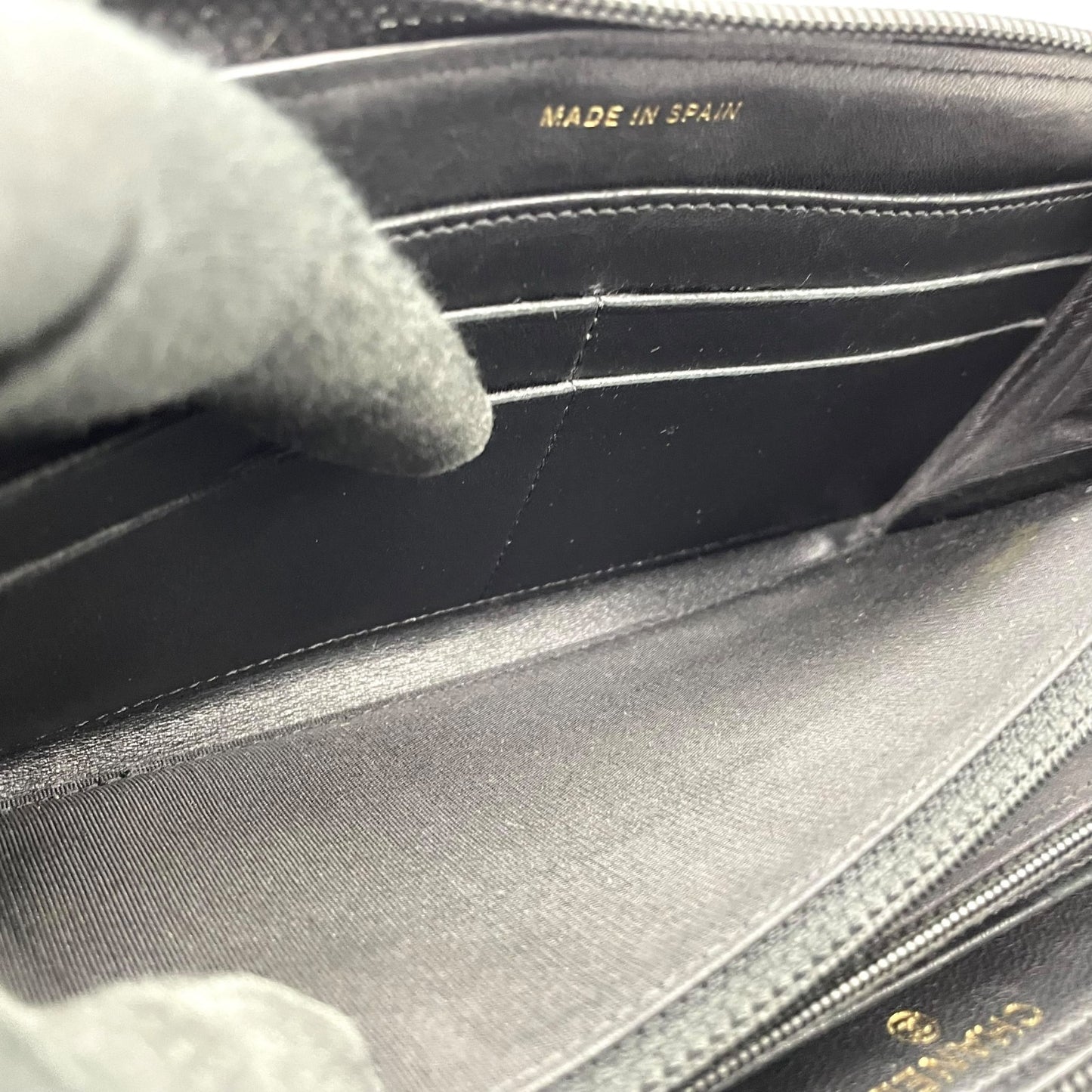 美品 シャネル CHANEL ボーイシャネル ラウンドファスナー 長財布 ブラック 黒 レザー 金 ゴールド金具 キルティング ココマーク W6