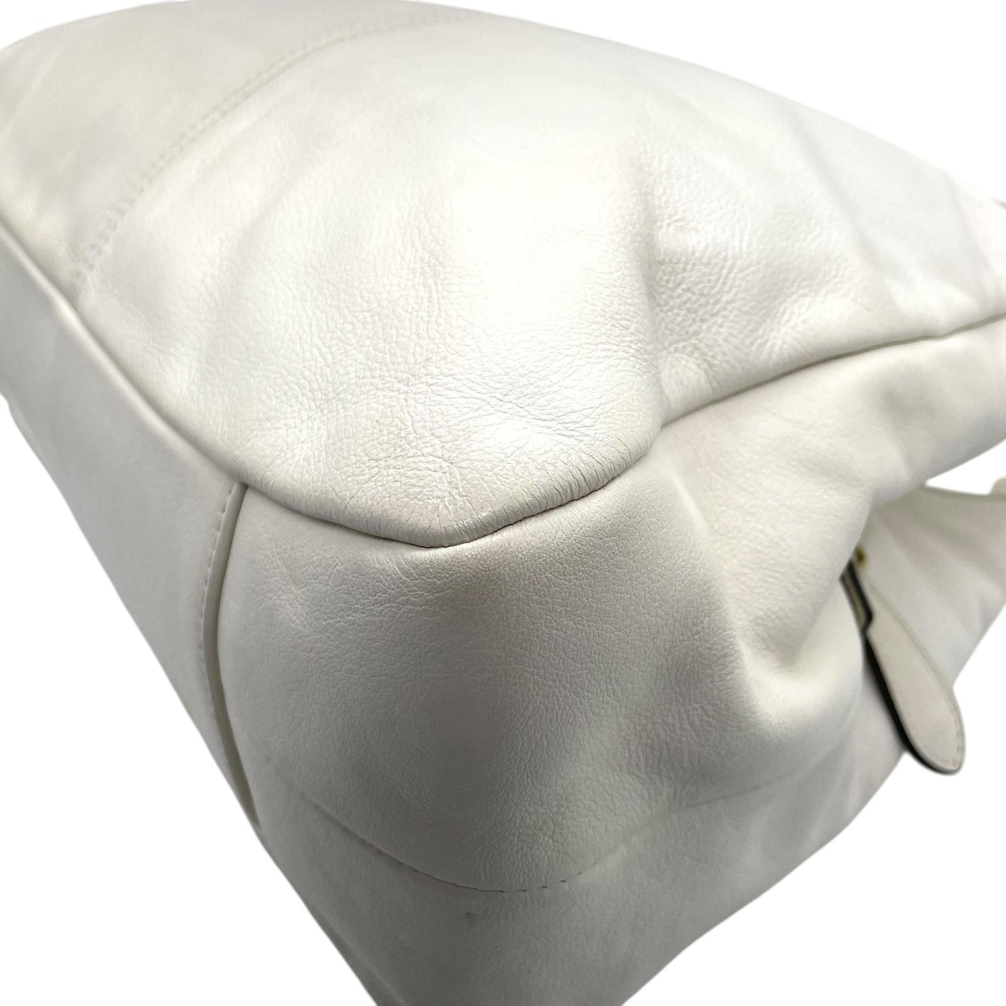 コーチ COACH ショルダーバッグ ワンショルダー レザー 白 ホワイト バックルデザイン 金金具 ゴールド金具 レディース T3