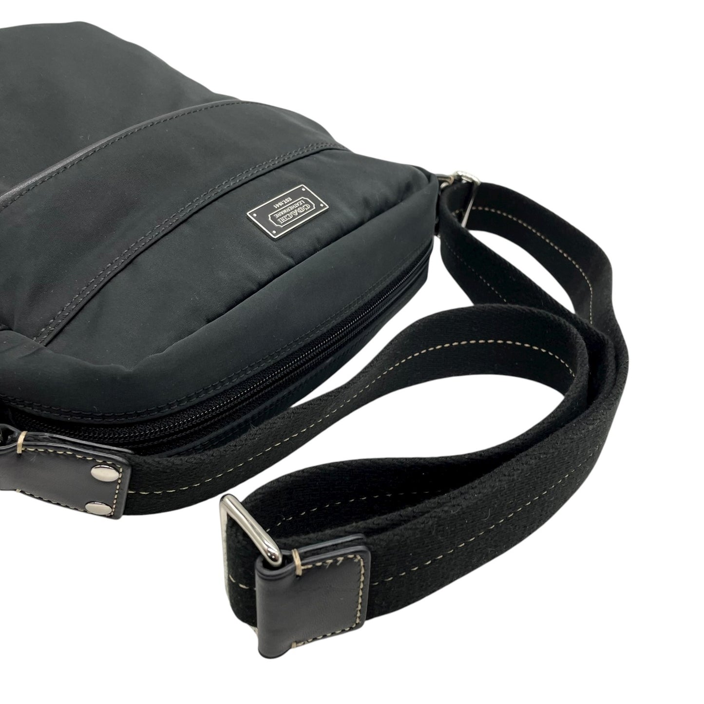 未使用級 美品 コーチ COACH ナイロン レザー ショルダーバッグ クロスボディ 70204 黒 ブラック 軽量 メンズ レディース S24