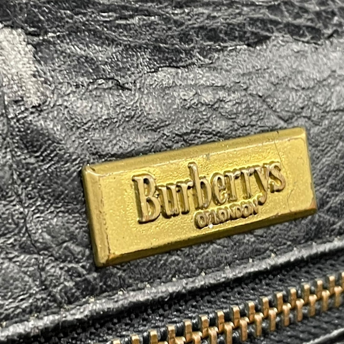 バーバリー BURBERRY ビジネスバッグ ブリーフケース ダレスバッグ ブラック 黒 レザー シボ革 ゴールド金具 ホースロゴ ヴィンテージ メンズ B