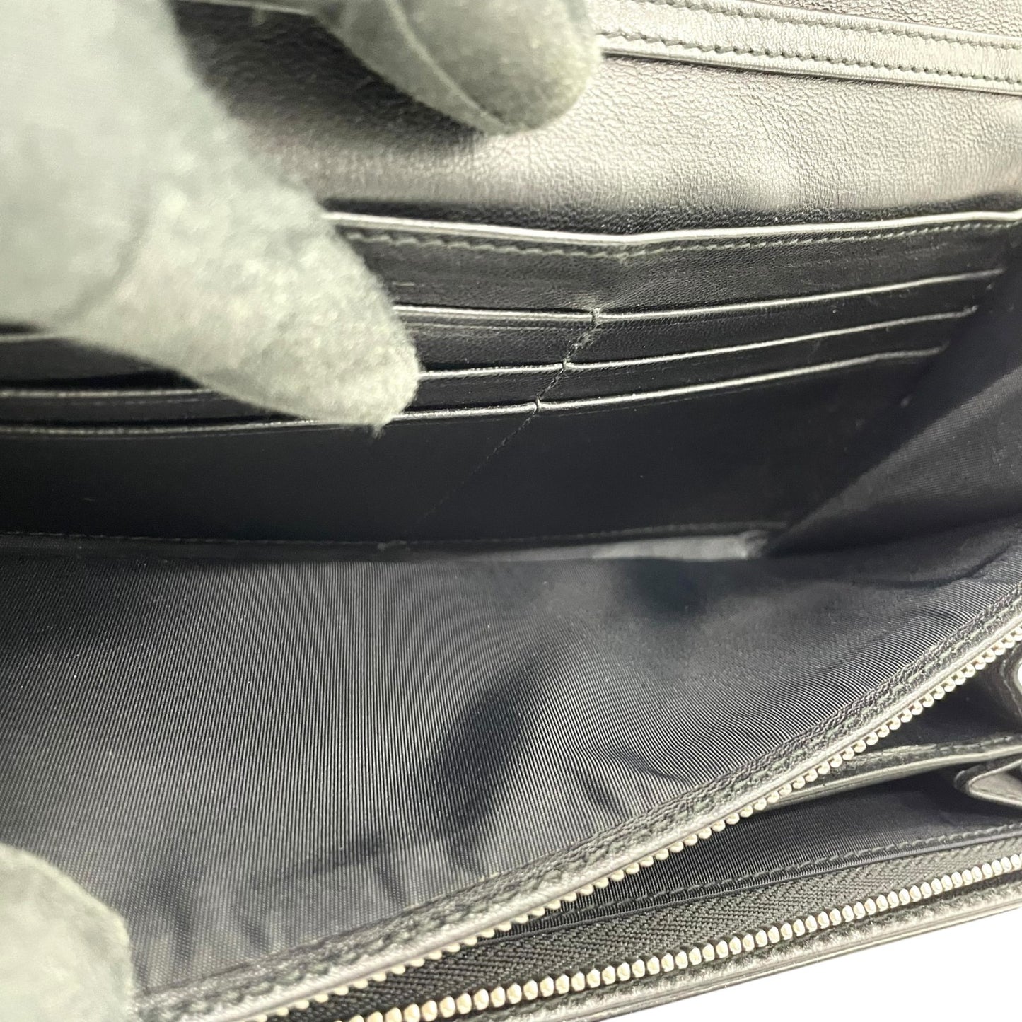 クリスチャンディオール Dior レディディオール ウォレットオンチェーン 黒 ブラック カナージュ パテントレザー チェーンストラップ キルティング エナメル ロゴ レディース W4