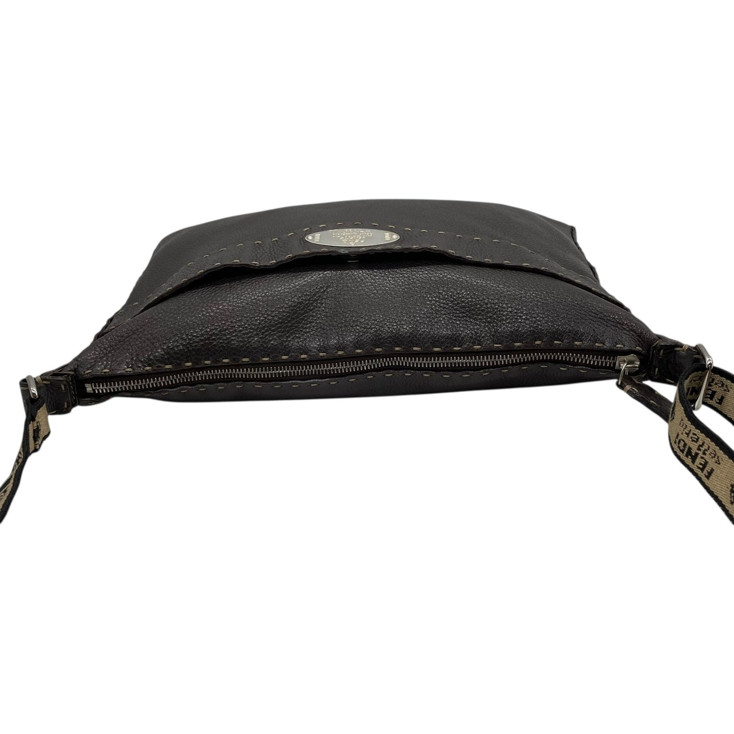 美品 FENDI フェンディ セレリア ショルダーバッグ ステッチ レザー 茶 ブラウン シルバー金具 斜め掛け可 ロゴストラップ ヴィンテージ レディース K3