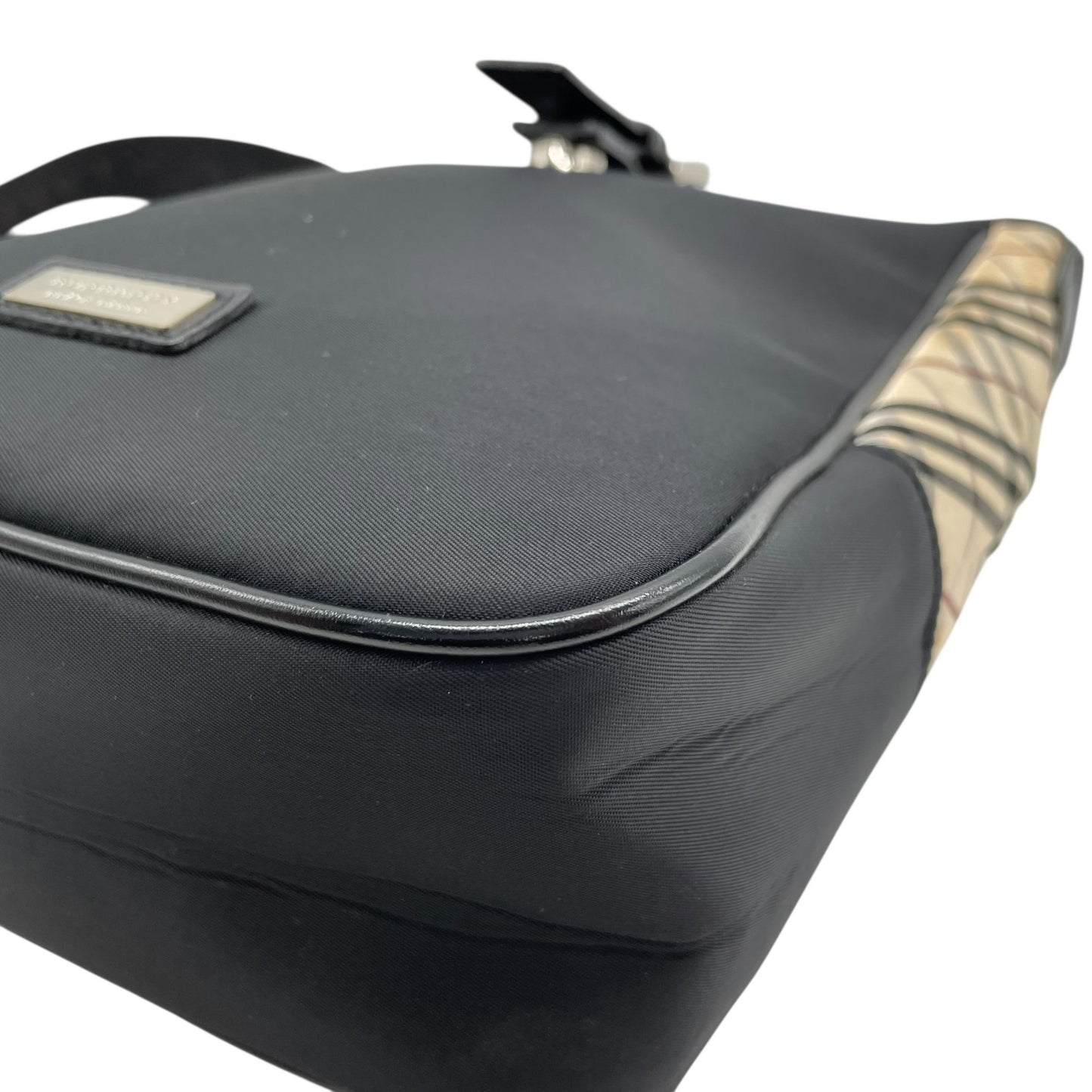 美品 BURBERRY BLACK LABEL バーバリー ショルダーバッグ ナイロン レザー ノバチェック ベージュ 黒 ブラック シルバー金具 斜め掛け メンズ レディース K11