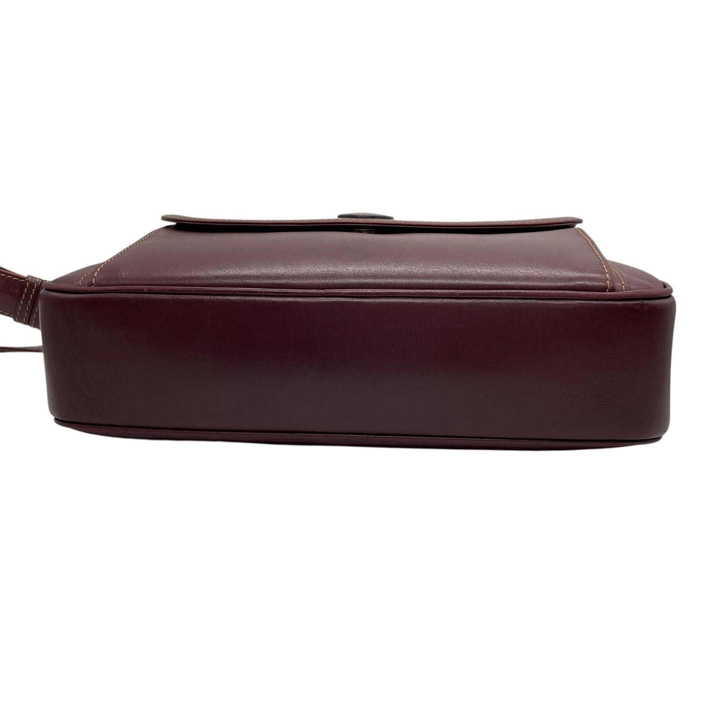 美品 Cartier カルティエ マストライン ショルダーバッグ 赤 ボルドー ワインレッド レザー ゴールド金具 ロゴ 2Cモチーフ カメラバッグ 斜め掛け可 レディース Z1