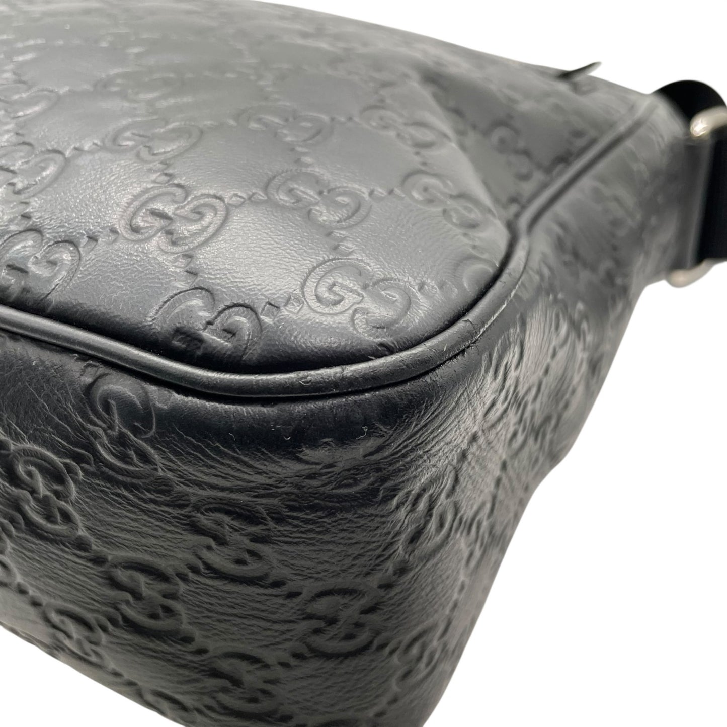 美品 GUCCI グッチ グッチシマ シェリー ロゴ型押し ショルダーバッグ メッセンジャーバッグ レザー 黒 ブラック シルバー金具 322080 斜め掛け可 メンズ レディース E