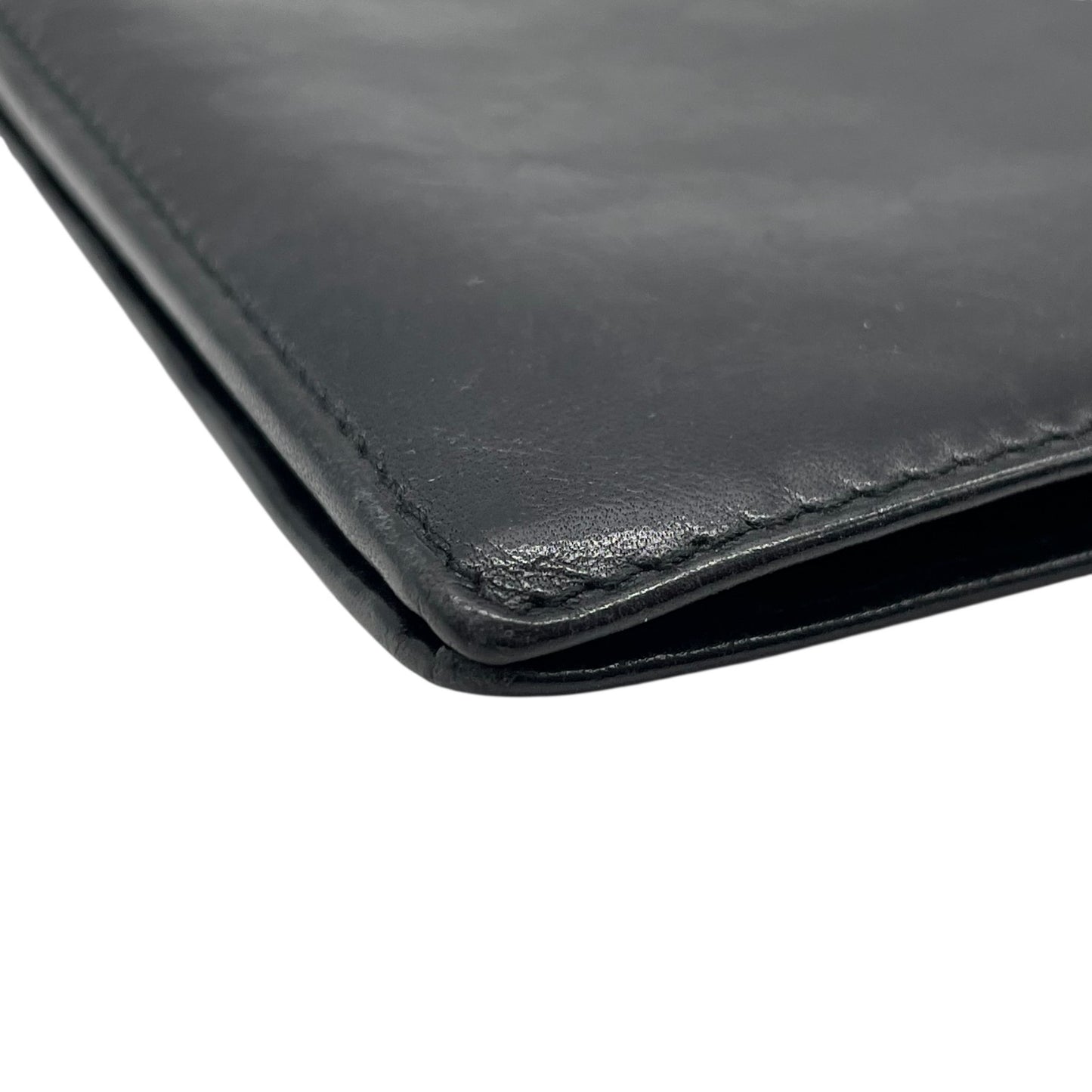 グッチ GUCCI 二つ折り 長財布 札入れ 黒 ブラック レザー シルバー金具 ロゴプレート メンズ 小銭入れなし M5