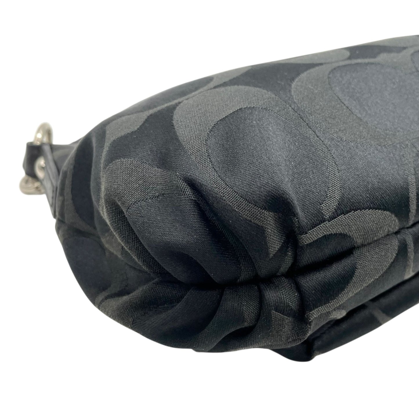 COACH コーチ ポピー シグネチャー 2WAY ショルダーバッグ ハンドバッグ 黒 ブラック キャンバス レザー シルバー金具 フラップポケット ファスナー開閉 肩掛け可 斜め掛け可 ホーボー レディース S30