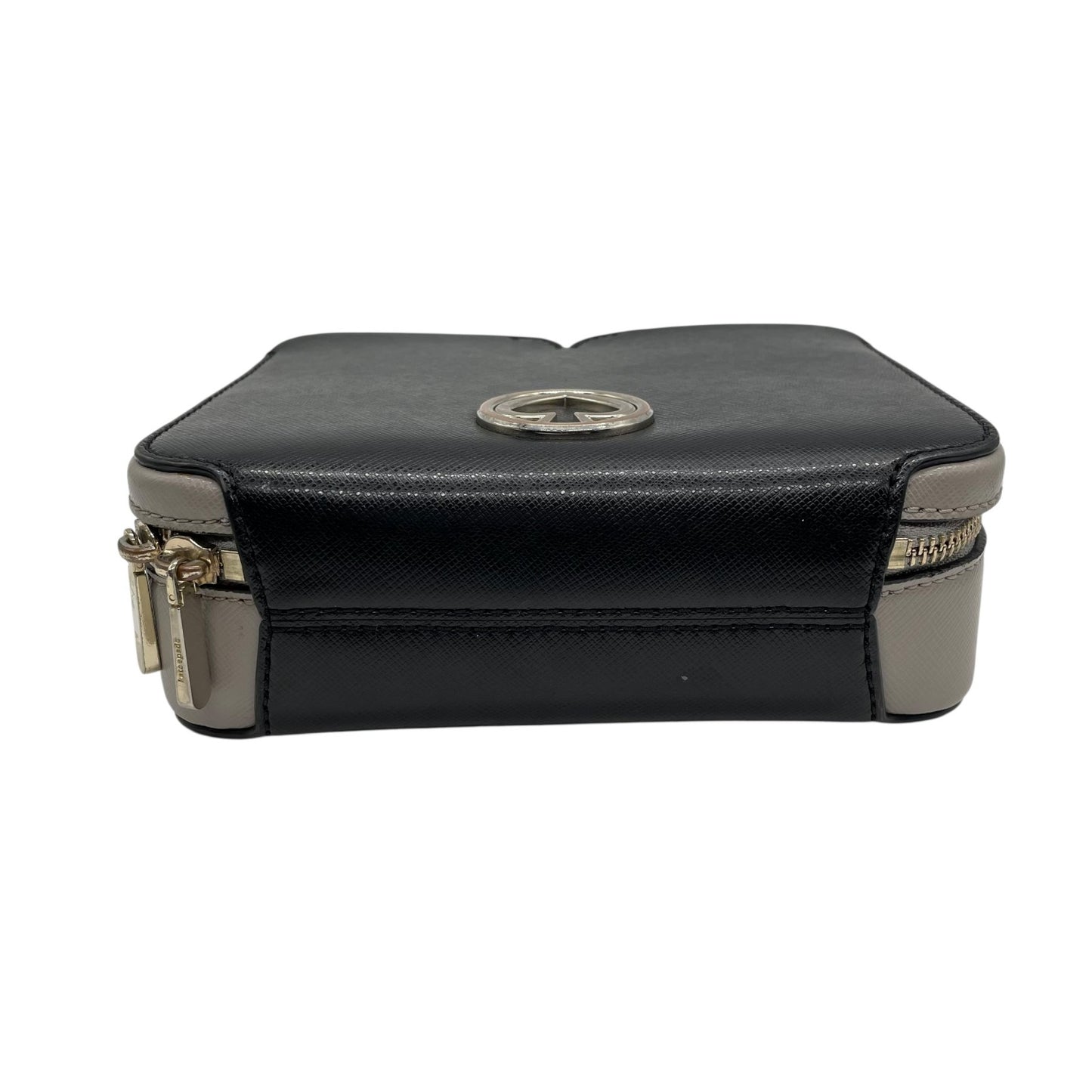 ケイトスペード kate spade ニコラ 2WAY ハンドバッグ ショルダーバッグ ミニバッグ 黒 ブラック グレー レザー シルバー金具 クロスボディ 斜め掛け可 カメラバッグ レディース S30