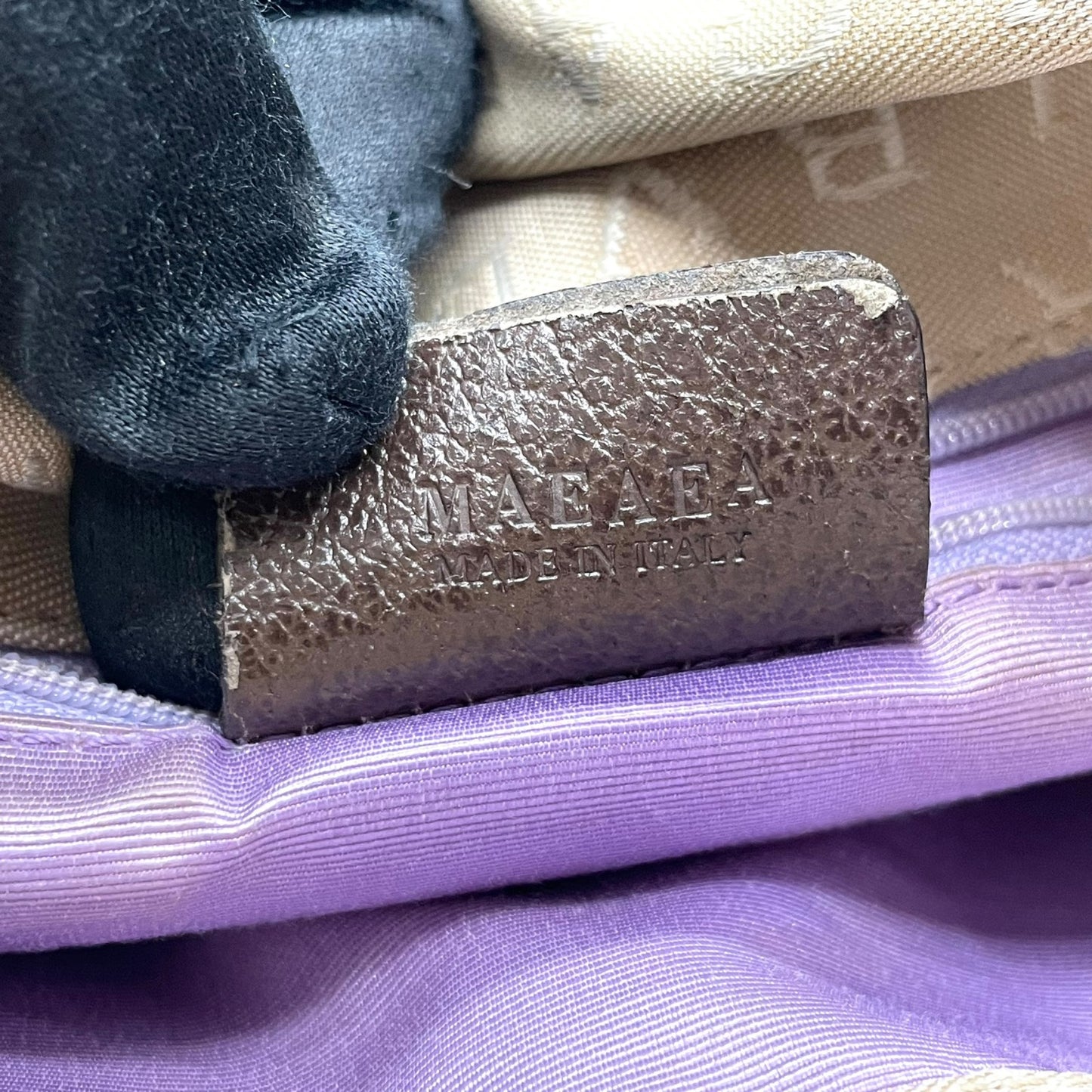 ブルガリ BVLGARI トートバッグ ハンドバッグ 肩掛け ロゴマニア ベージュ ブラウン 茶色 キャンバス レザー A40収納可 S80