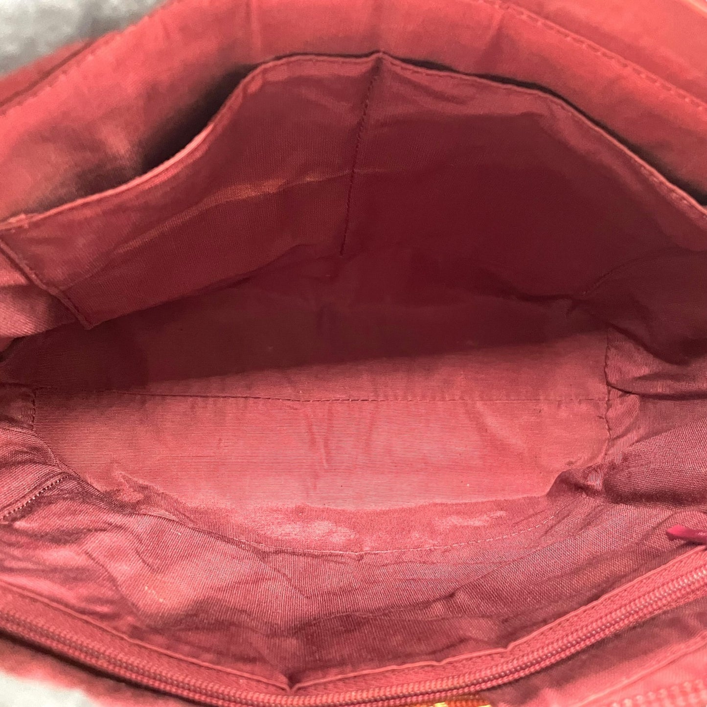 バーバリー BURBERRY ノバチェック ハンドバッグ トートバッグ ベージュ 赤 ボルドー チェック柄 キャンバス レザー ゴールド金具 ロゴ型押し ファスナー開閉 レディース D5