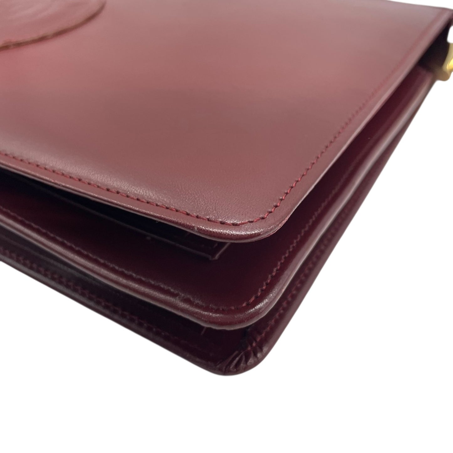 美品 Cartier カルティエ マストライン ショルダーバッグ レザー 赤 ボルドー ワインレッド フラップ開閉 ゴールド金具 肩掛け可 レディース 2Cモチーフ B5