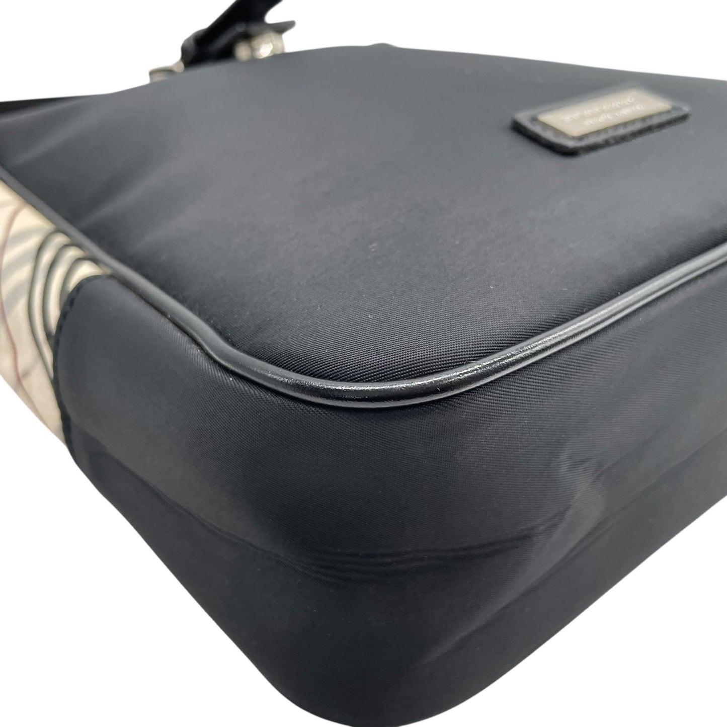 美品 BURBERRY BLACK LABEL バーバリー ショルダーバッグ ナイロン レザー ノバチェック ベージュ 黒 ブラック シルバー金具 斜め掛け メンズ レディース K11