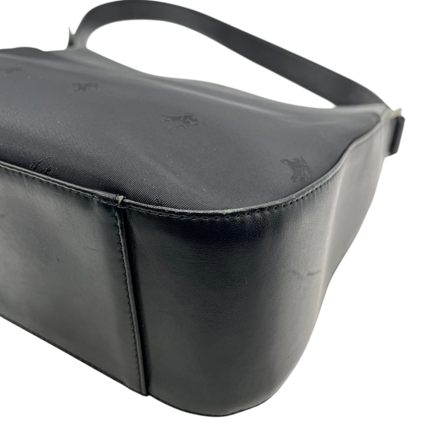 美品 BURBERRY バーバリー ショルダーバッグ ワンショルダー ハンドバッグ 黒 ブラック ナイロン レザー シルバー金具 シャドーホース エクエストリアン・ナイト 肩掛け レディース D4