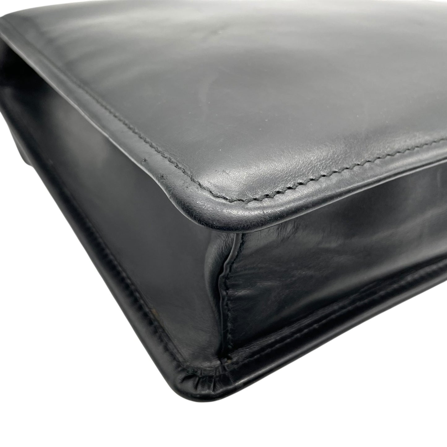 Salvatore Ferragamo サルヴァトーレフェラガモ 2WAY ビジネスバッグ ショルダーバッグ ブリーフケース ダレスバッグ 黒 ブラック レザー シルバー金具 フラップ開閉 斜め掛け可 A4収納可 メンズ E