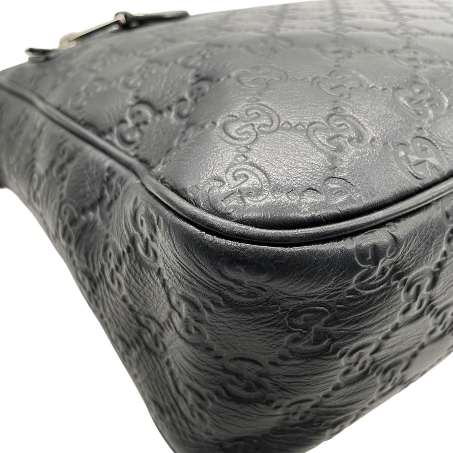 美品 GUCCI グッチ グッチシマ シェリー ロゴ型押し ショルダーバッグ メッセンジャーバッグ レザー 黒 ブラック シルバー金具 322080 斜め掛け可 メンズ レディース E