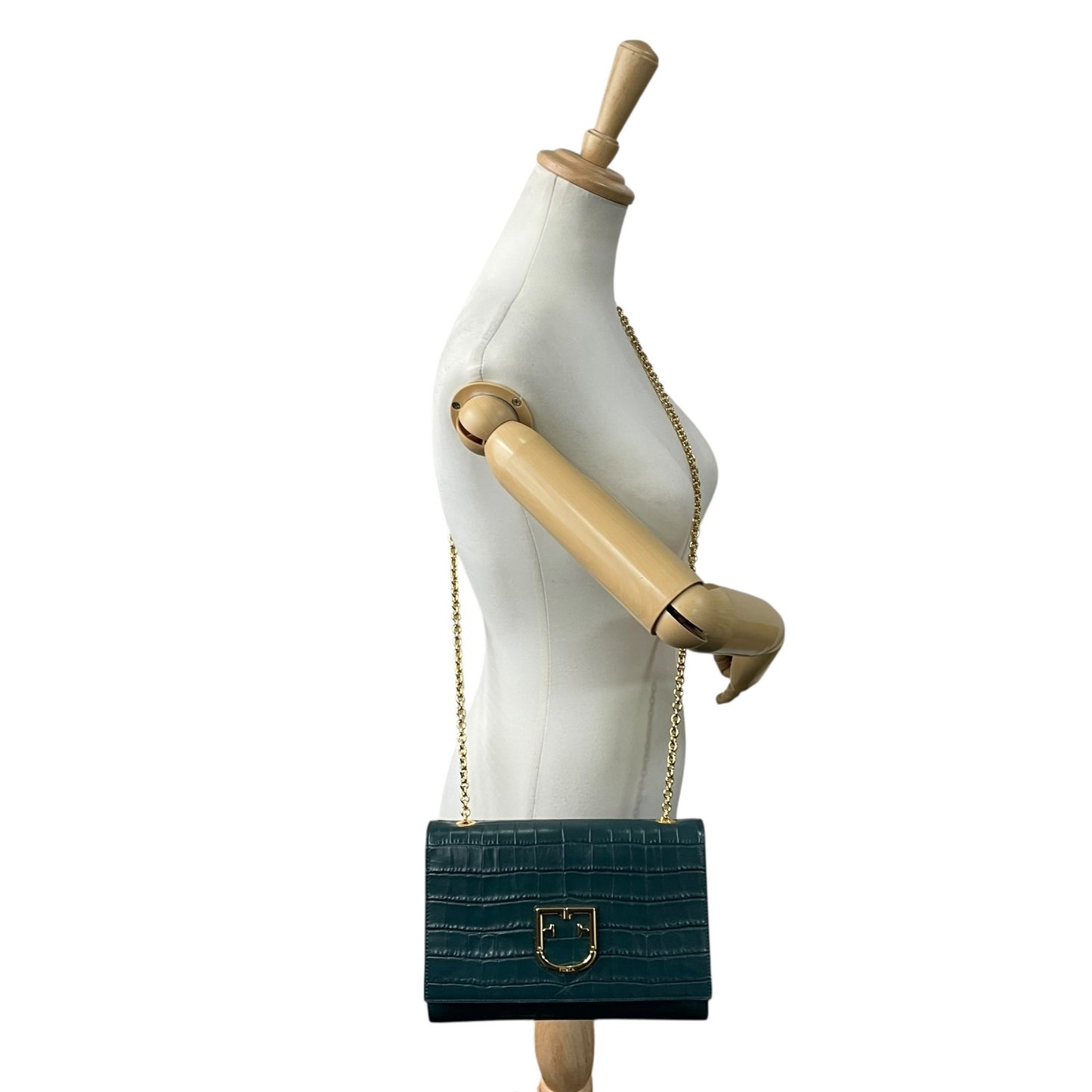 フルラ FURLA チェーンショルダーバッグ 型押し ダークグリーン 深緑 金金具 ゴールド金具 上品 高級感 A3