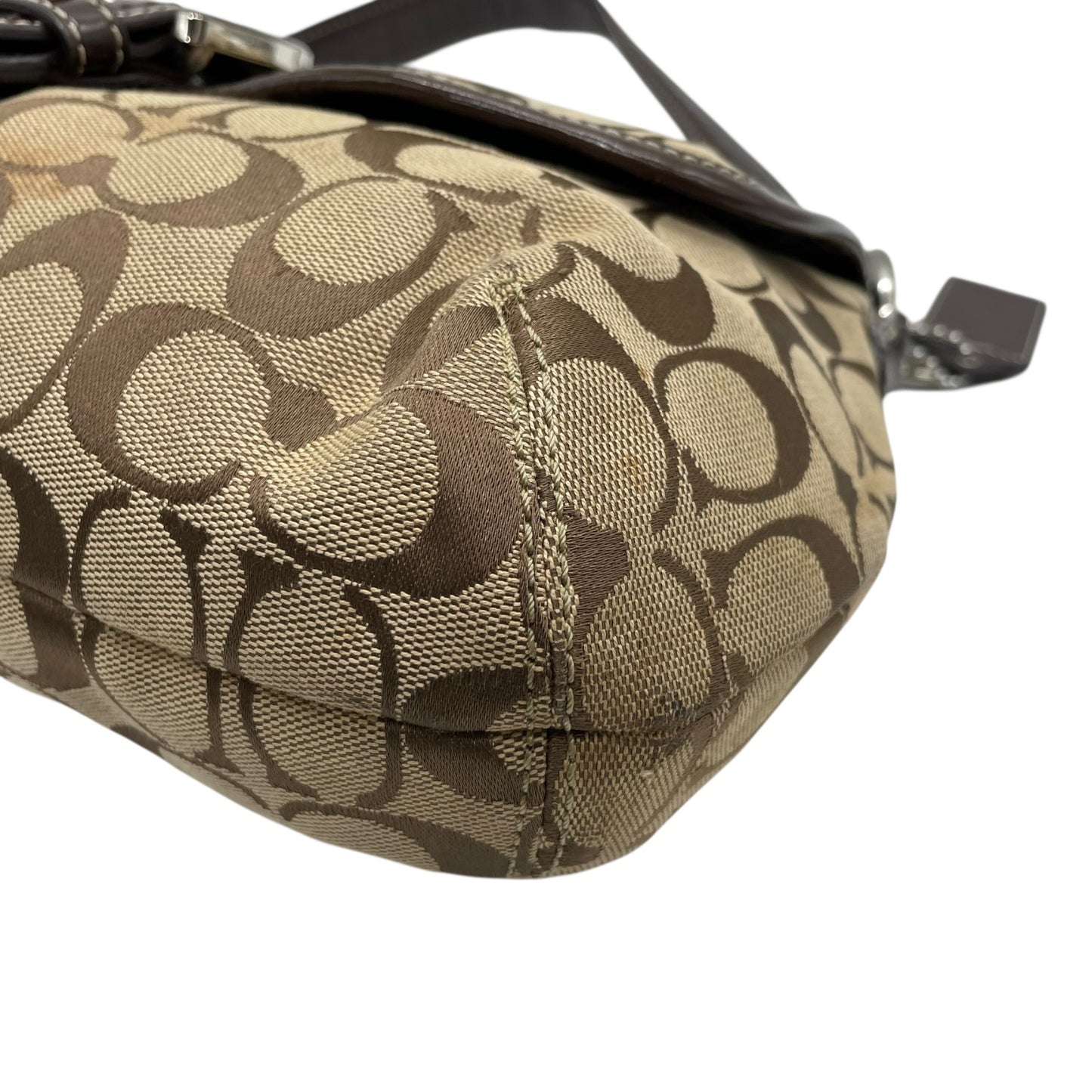 COACH コーチ ソーホー シグネチャー ワンショルダーバッグ 茶 ブラウン ベージュ キャンバス パテントレザー シルバー金具 フラップ ベルト ホーボー 肩掛け可 レディース S6